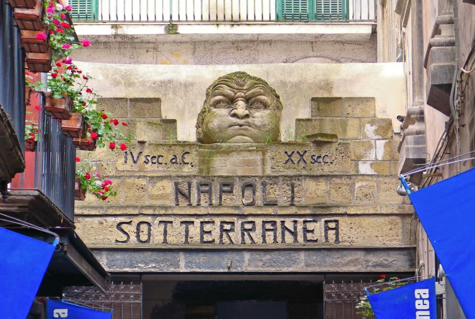 Mixed By Erry Hotel Napoli Eksteriør billede
